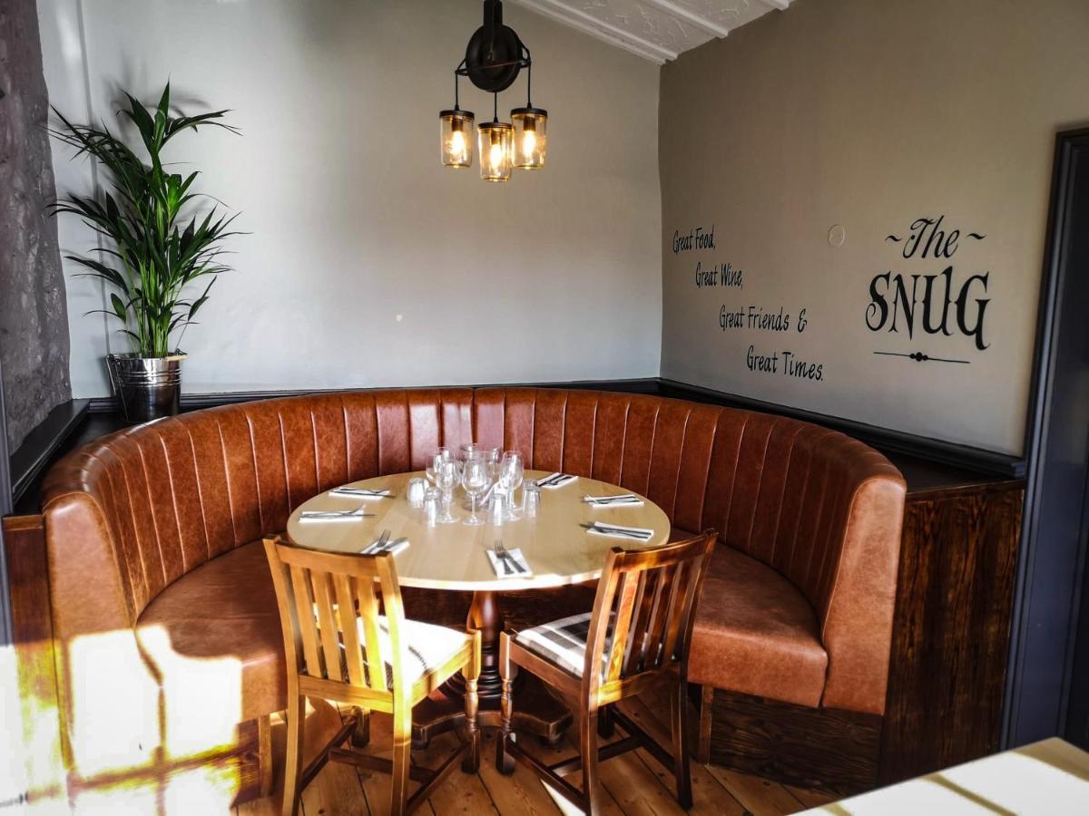 Gayton  The Crown Inn المظهر الخارجي الصورة