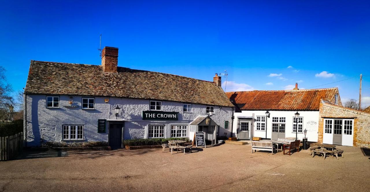 Gayton  The Crown Inn المظهر الخارجي الصورة